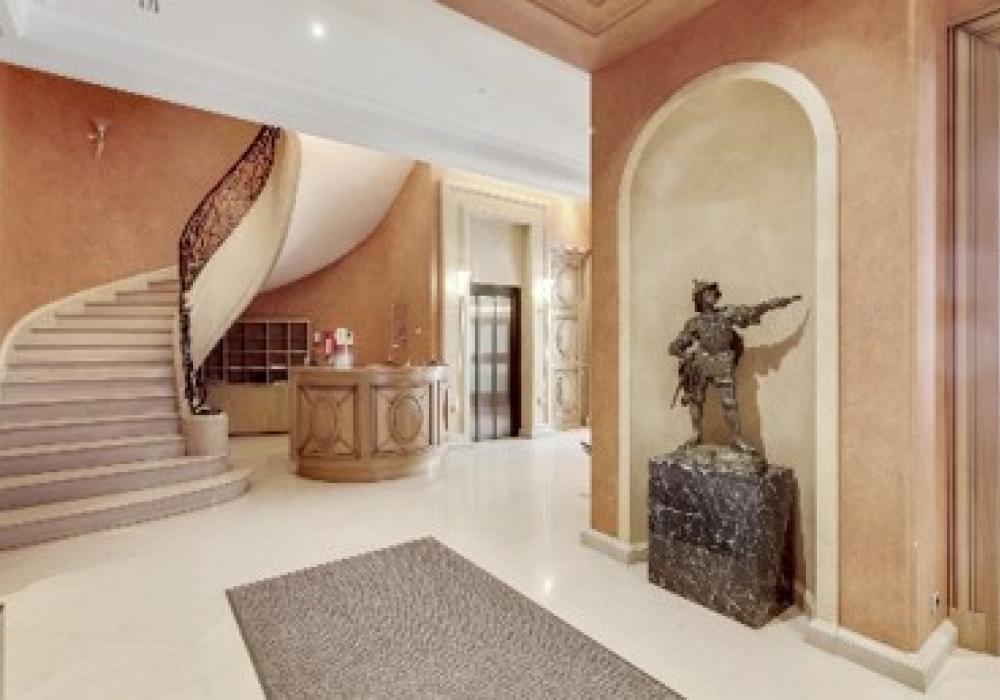 hall-hoche.jpg